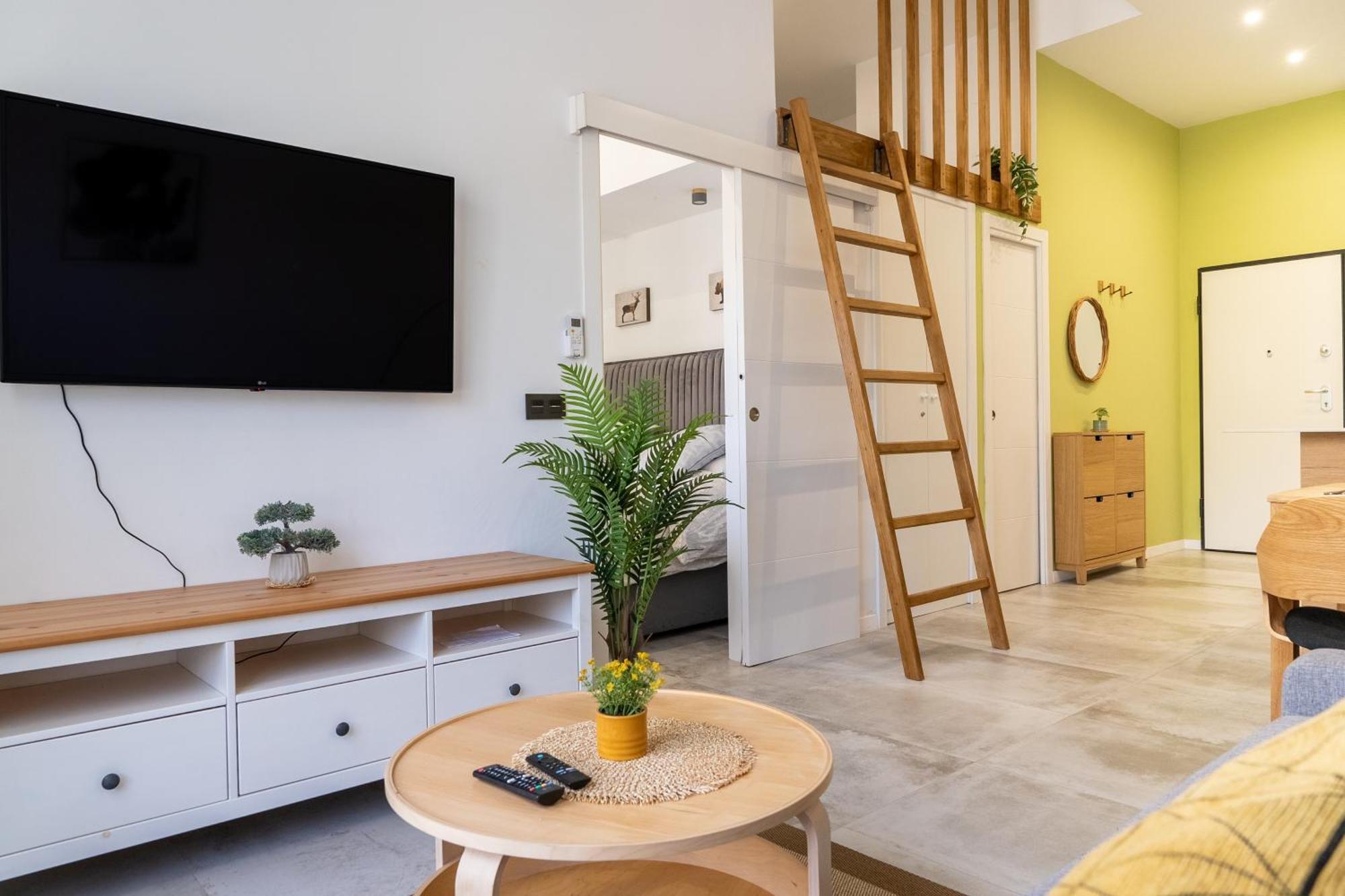 Global Eco B3 Apartament *